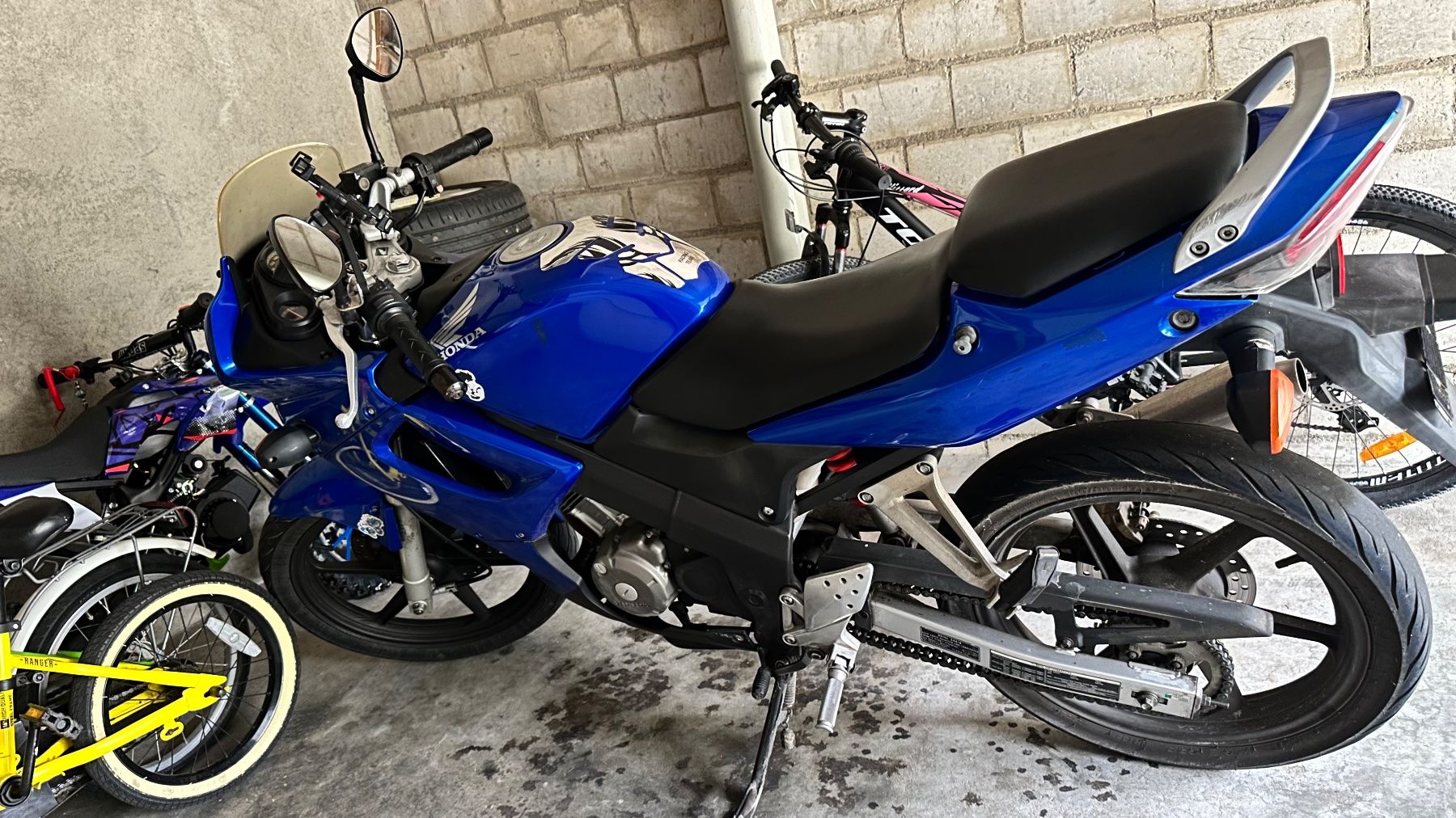 Honda Strada: Honda CBR125R – Usato da Basel venduto da leo_6vrx