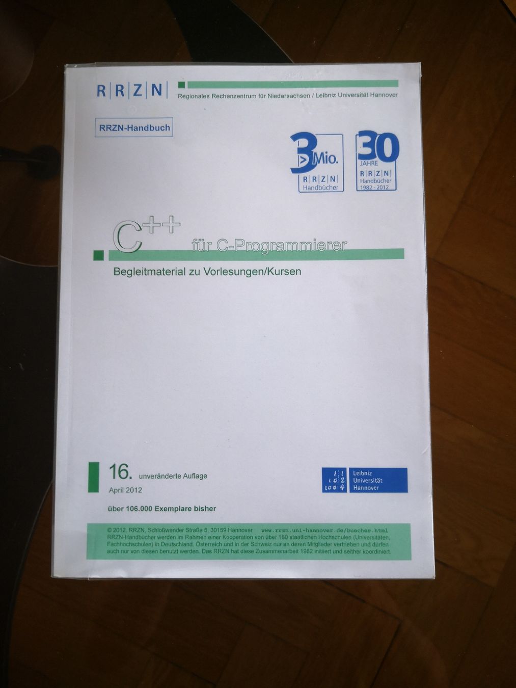Bücher: C++ Lehrbuch – Neu (gemäss Beschreibung) aus Basel von 02134711