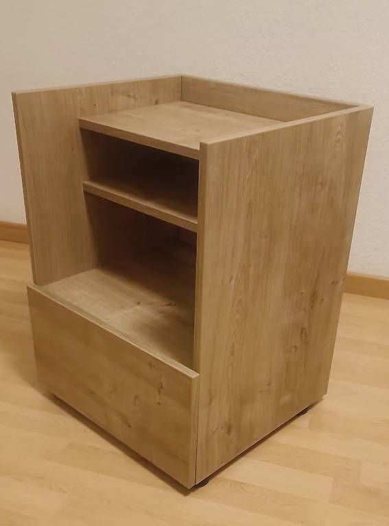 Comodini: Nachttisch / Nachtkommode – Usato da Bern venduto da sv-trade 1