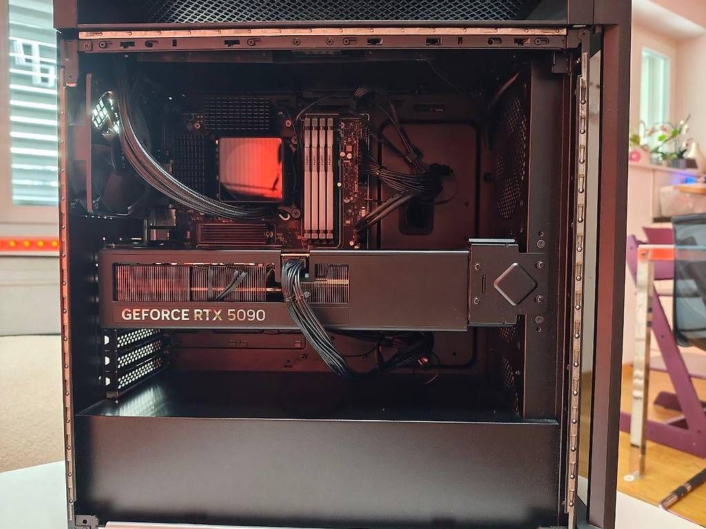 Hewlett Packard PCs: HP OMEN 45L Gaming PC  RTX 5090 – Neu (gemäss Beschreibung) aus Schaffhausen von jos_2tqx