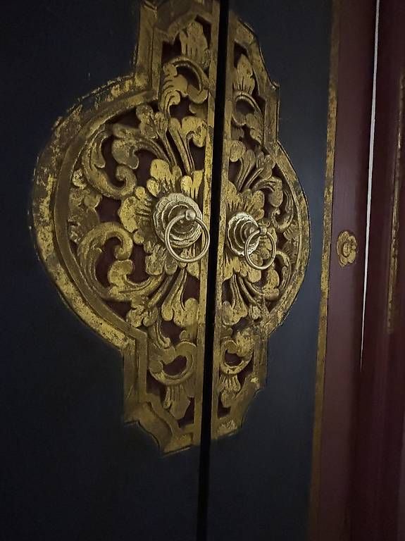 Tutte le decorazioni: Porte Balinaise – Usato da la Chaux-de-Fonds venduto da Pwenger911 1