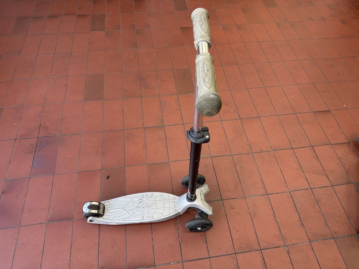 Micro Kickboard: Micro kickboard – D'occasion à Dübendorf par BAGAG