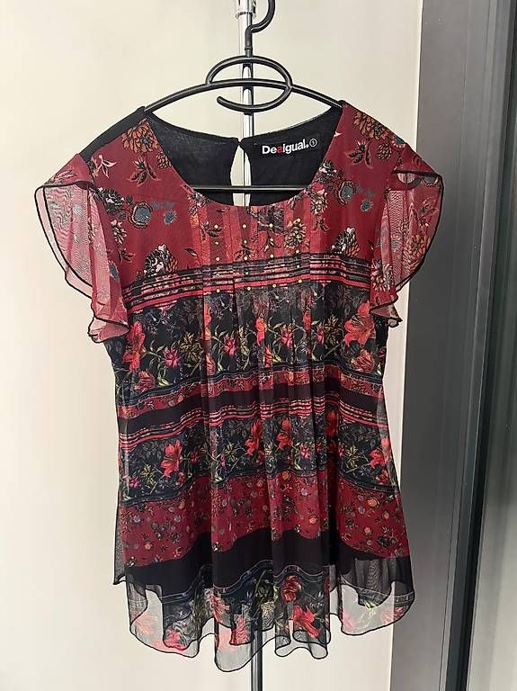 T-shirt: Maglietta Desigual mai indossata  – Usato da Massagno venduto da whi_d5bd