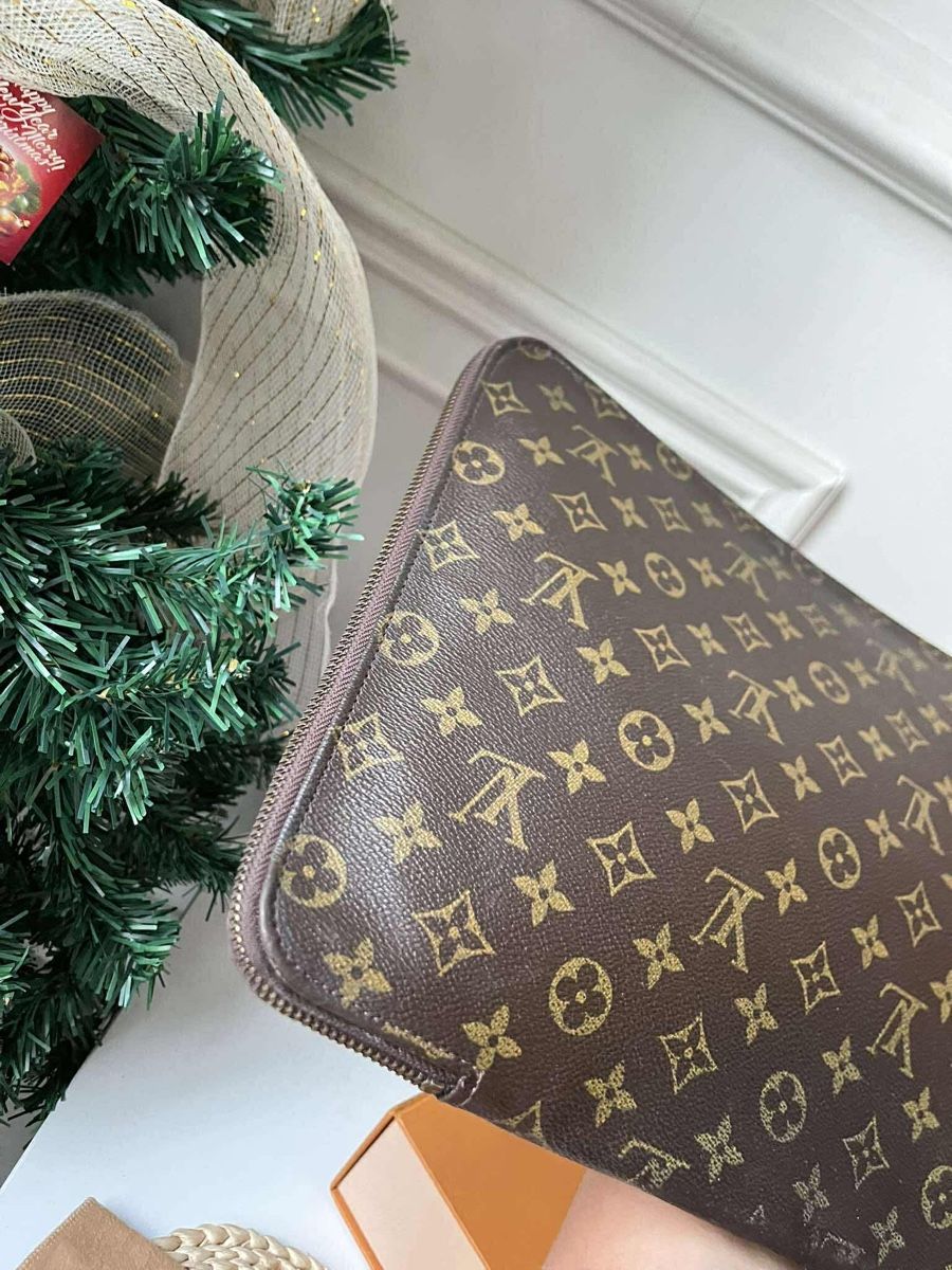 Louis Vuitton Valigie & Borse: Ab 1 Fr, Louis Vuitton Poche Documents – Usato da Widnau venduto da Pukpan_99 7
