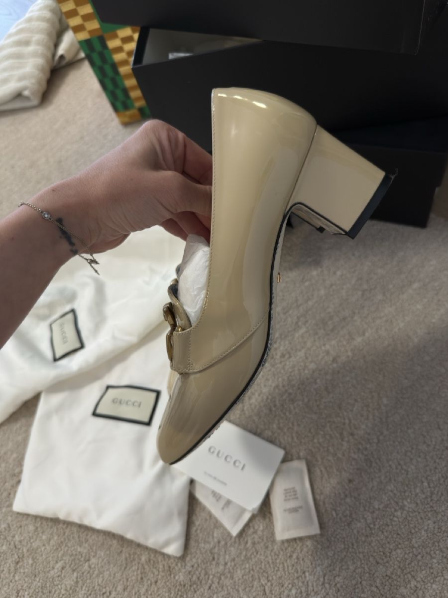 Gucci Scarpe da donna: Cucci schue 36,5 – Usato da Niederbuchsiten venduto da karloskastaneza 1
