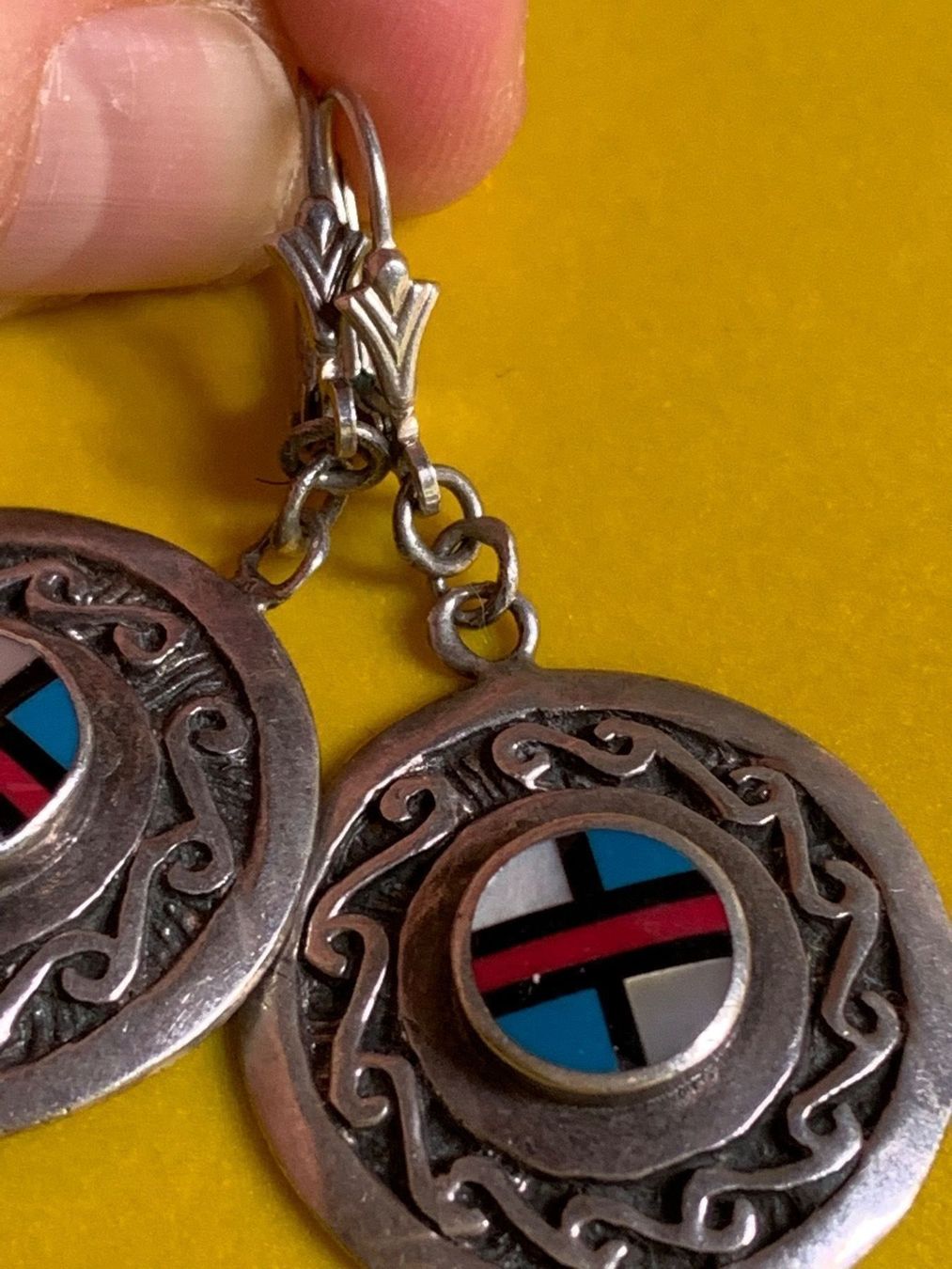Ohrringe & -stecker: Ohrenringe rund silber/blau/rot/perlmut – Gebraucht aus Dittingen von Bellevista 6