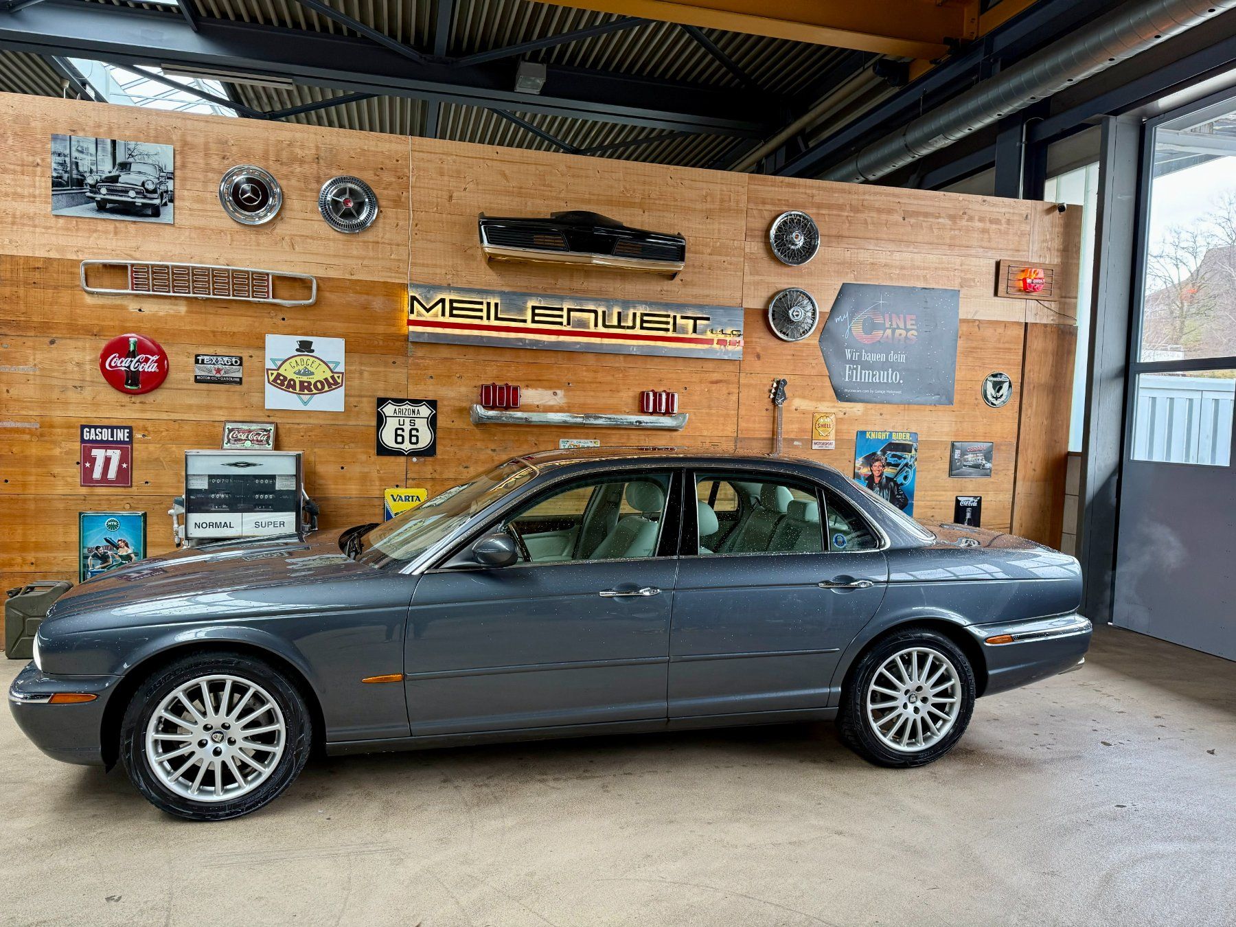 Jaguar Autos: Jaguar XJ8 Executive 4.2 ab MFK – Gebraucht aus Gretzenbach von GarageMeilenweit 2