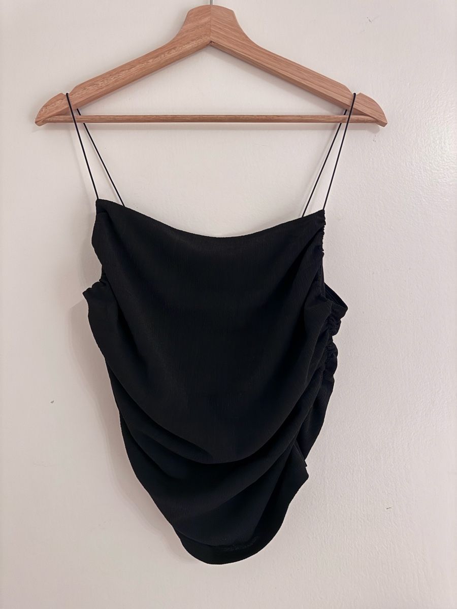 H&M Tops: Schwarzes Spaghettitraegertop, gerafft H&M Gr. M – Neu (gemäss Beschreibung) aus Bern von melaniezurbuchen 1