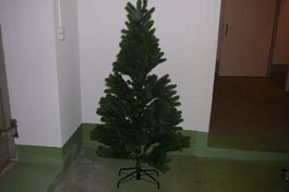 Künstlicher Weihnachtsbaum mit Lichterkette 150cm