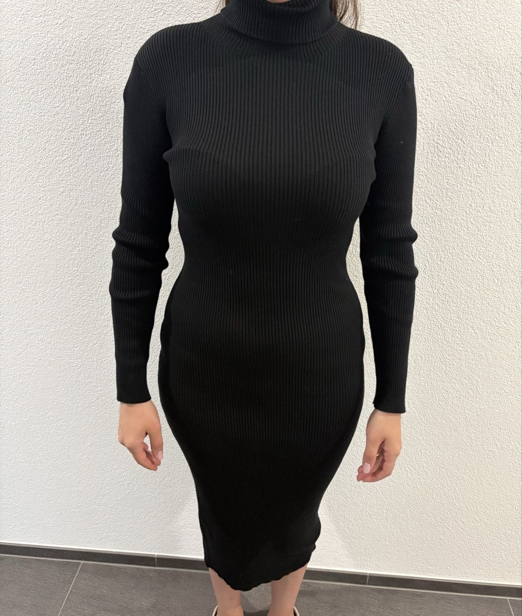 Vestiti: Rollkragen Strickkleid – Usato da Märstetten venduto da JonuzM