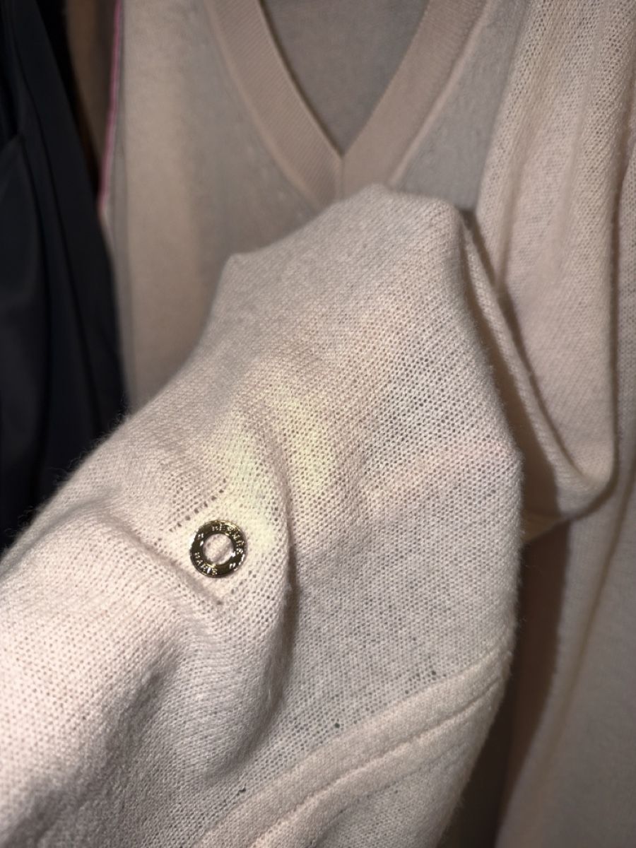 Hermès Maglioni & Felpe: Hermes cashmere light pink sweater – Nuovo (secondo la descrizione) da Genève venduto da val_rp9x 2