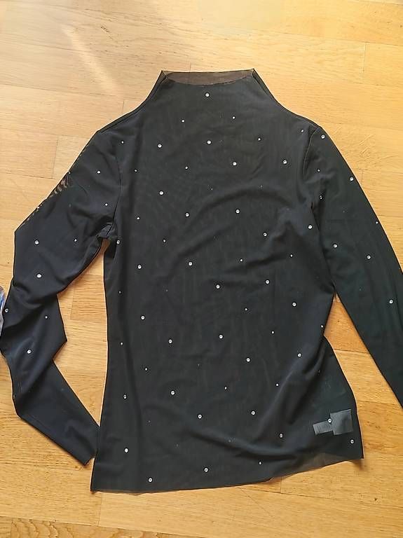 T-shirt: 2 langarm shirt – Usato da Winterthur venduto da rom_6cqd 1