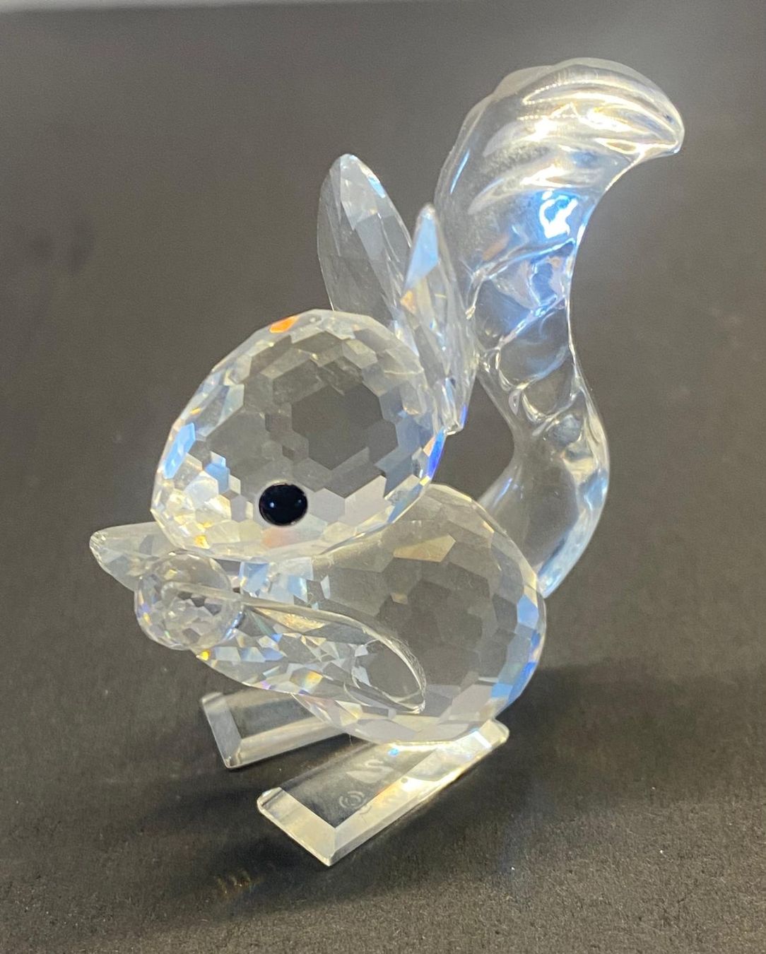 Swarovski Statuette: Swarovski Figur 011871 Eichhörnchen – Usato da Luzern venduto da nisssa