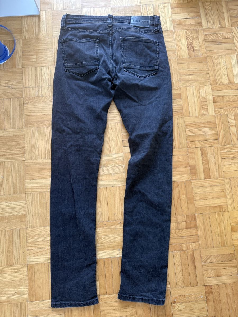Kleiderpakete: Herren Hose packt  – Gebraucht aus Olten von Tombik 3