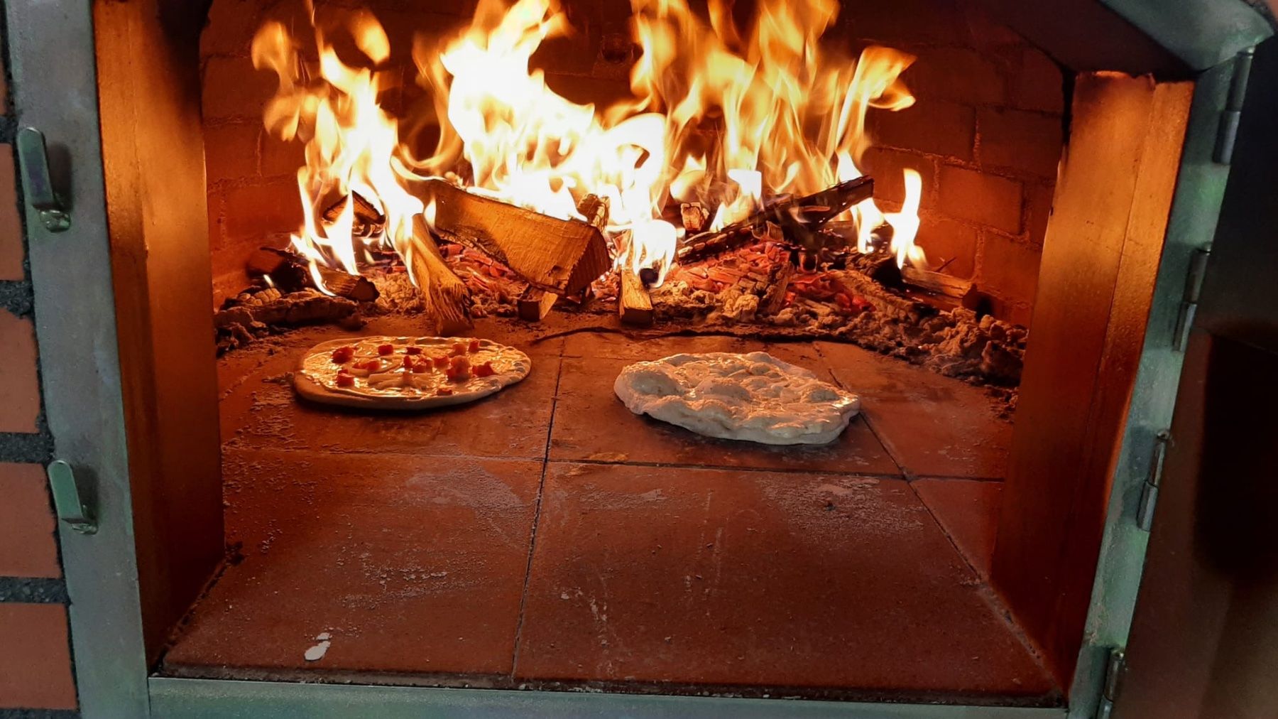 Forni per pizza: Pizzaofen / Ofen Pizza / Steinofen – Usato da Balsthal venduto da Kroning92 4