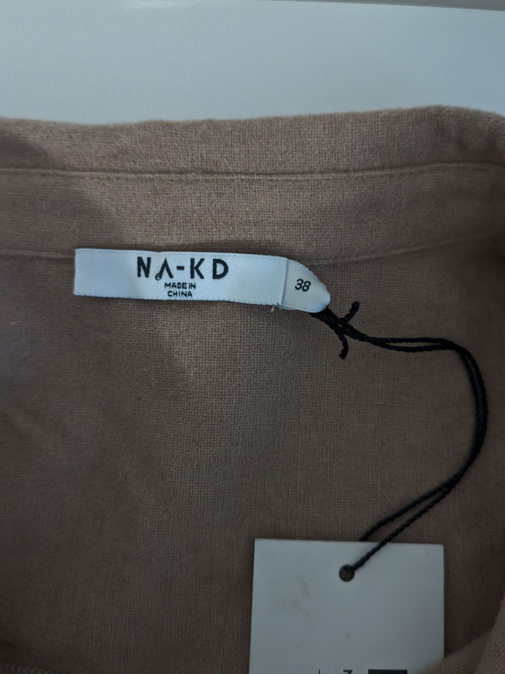 Camicette: NA-KD Wollhemd Gr. 38 Beige – Nuovo (secondo la descrizione) da Rorschach venduto da olg_5qq2 4