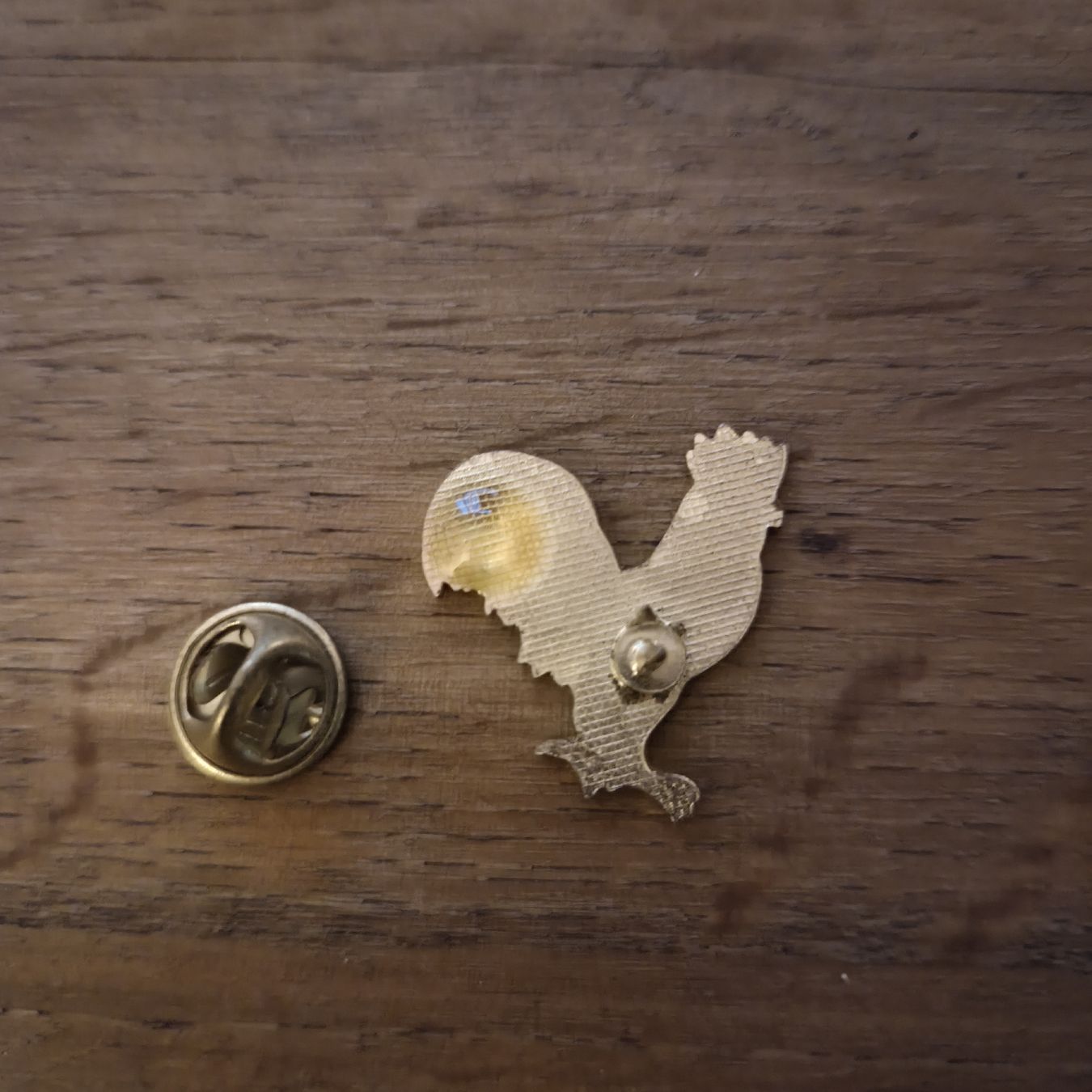 Plaquettes & Badges: Pin émaillé vintage Coq   – D'occasion à Renens VD par merlin8882 1