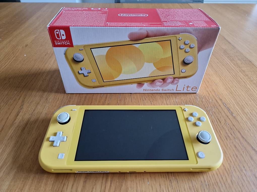 Nintendo Konsolen: Nintendo switch Lite – Gebraucht aus Mezzovico von Ciambella44