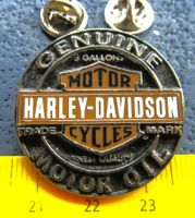 HARLEY DAVIDSIN MOTOR CYCLES MOTOR-OIUL 2NÄGEL-PIN GEPRÄGT