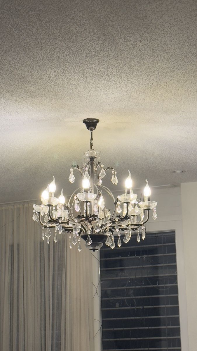 Lustres & lampes de plafonds: Kronleuchter – D'occasion à Olten par Saayis
