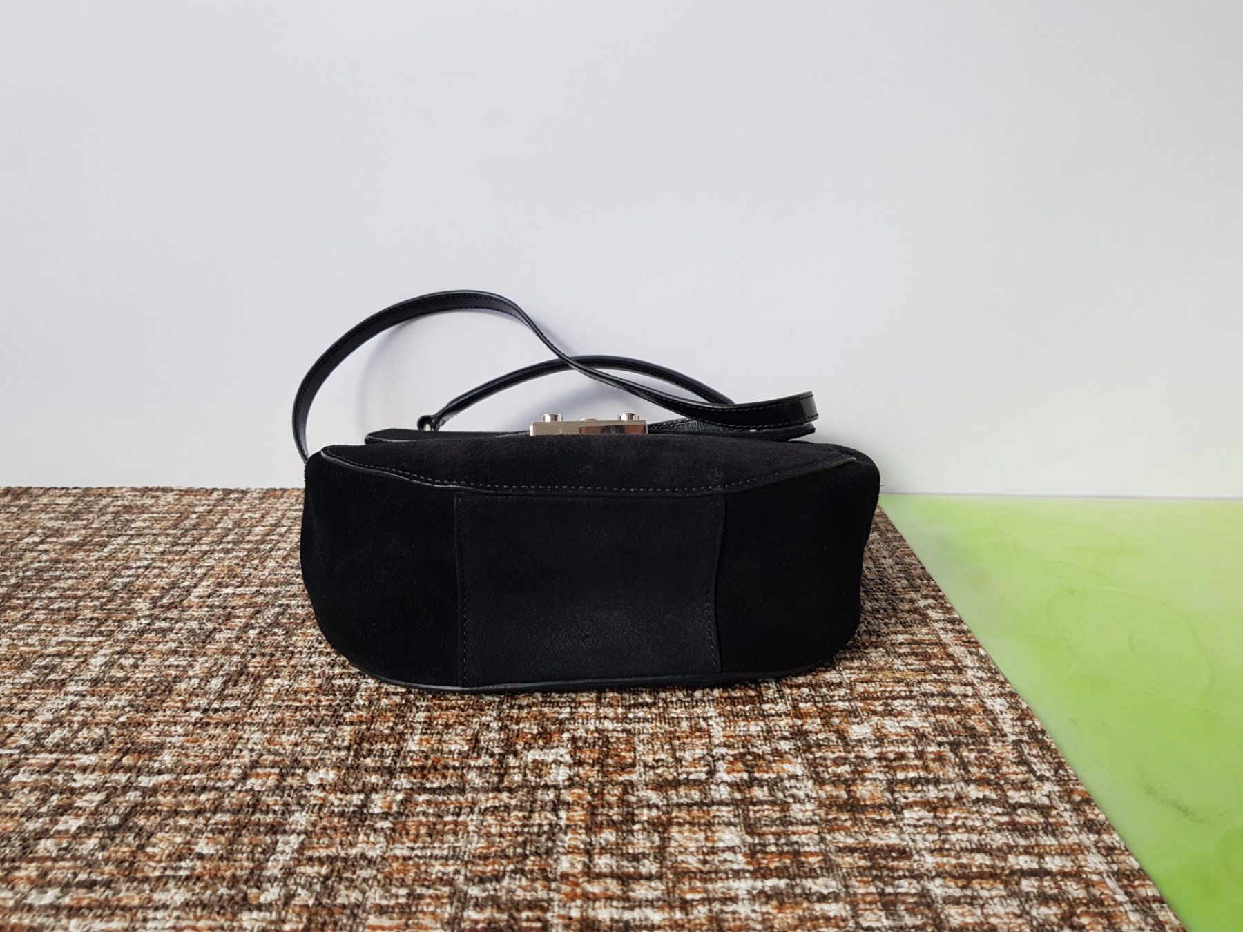 Navyboot Borse da donna: Navyboot Leder Handtasche/Umhängetasche – Usato da Basel venduto da Birs868 4