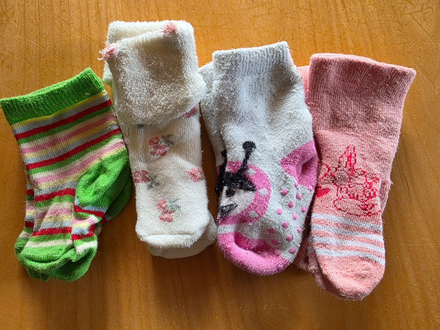 Lotti & Set di vestiti: Kleiderset, Grösse 74/80, Top Zustand – Usato da Grossdietwil venduto da Appaloosa 4