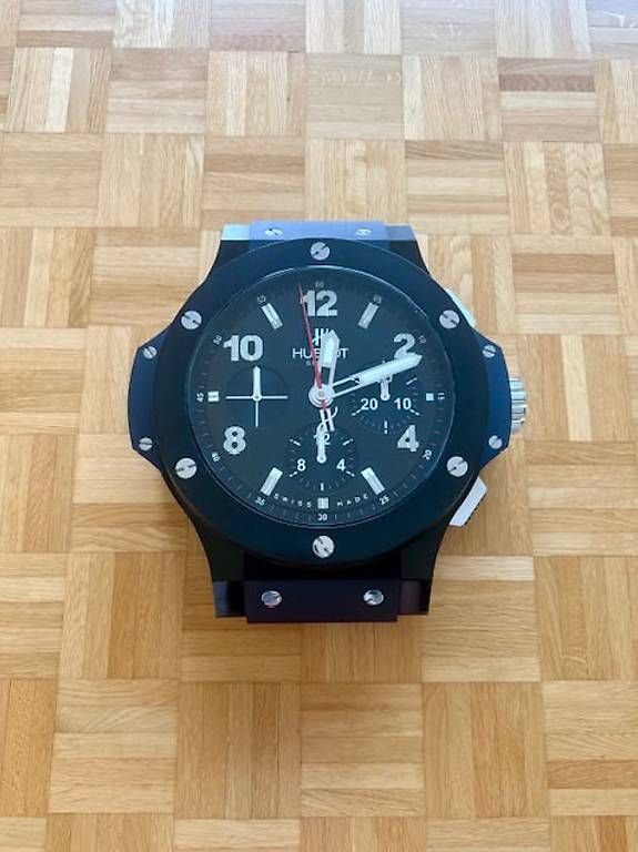 Orologi: Hublot Wanduhr Big Bang – Usato da Lausen venduto da nik_8rnn