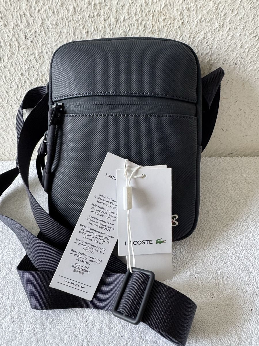 Lacoste Sacs: Lacoste Umhängetasche – Neuf avec emballage d'origine à Lenzburg par Meister_k 3