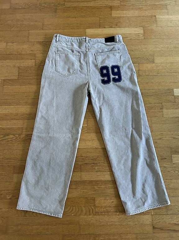 Jeans: 99 based jeans – D'occasion à Hünenberg See par broglisvintage