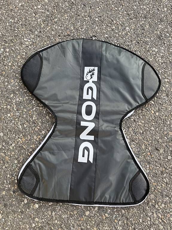 Planches de surf: Foil Gong Bag taille M neuf  – D'occasion à Le Mont-sur-Lausanne par swisssail 1