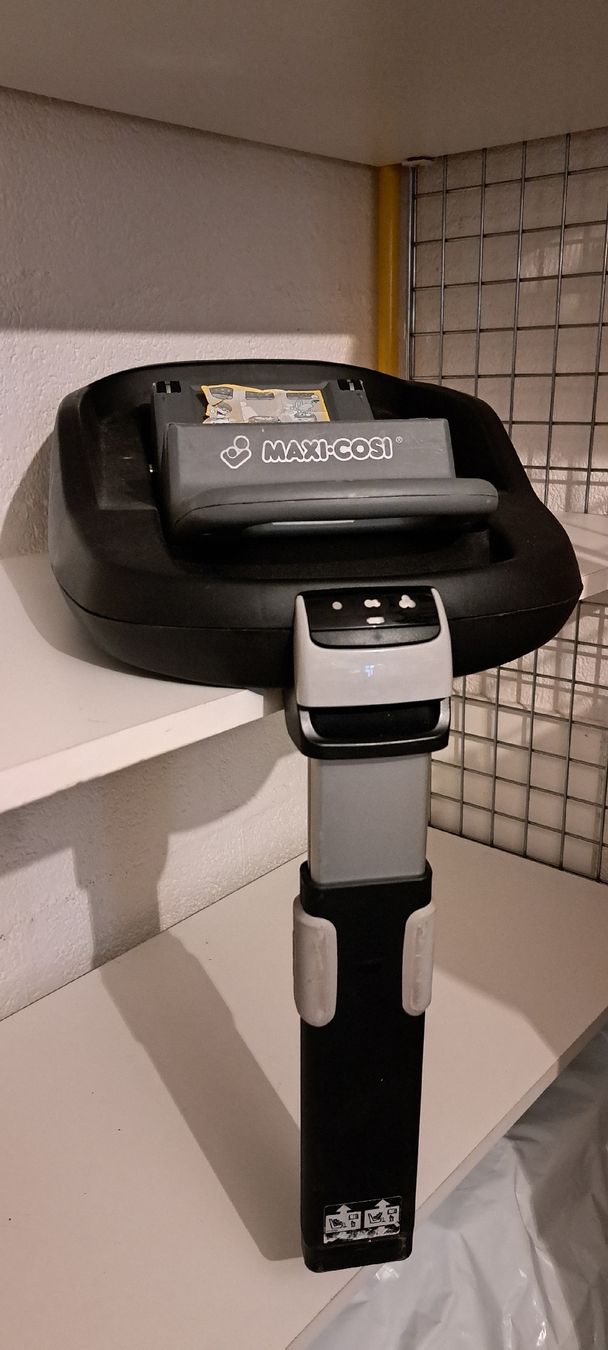 Seggiolini per auto: Isofix familyfix maxi-cosy – Usato da Farvagny-le-Petit venduto da Unepetolette