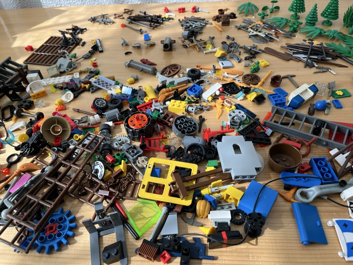 Lego Jouets: Lego und Duplo – D'occasion à Frauenfeld par adj04 2