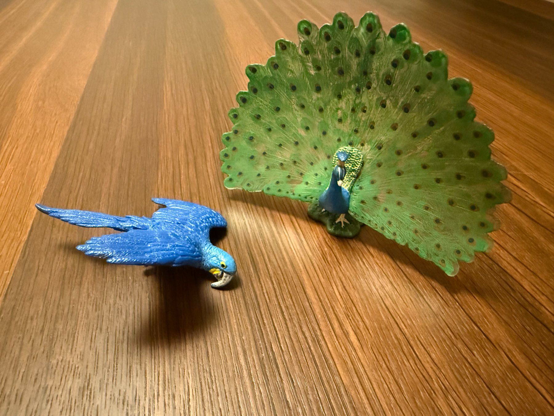 Schleich Giocattoli: Pfau und Papagei Schleich – Usato da Luzern venduto da isa_27cg