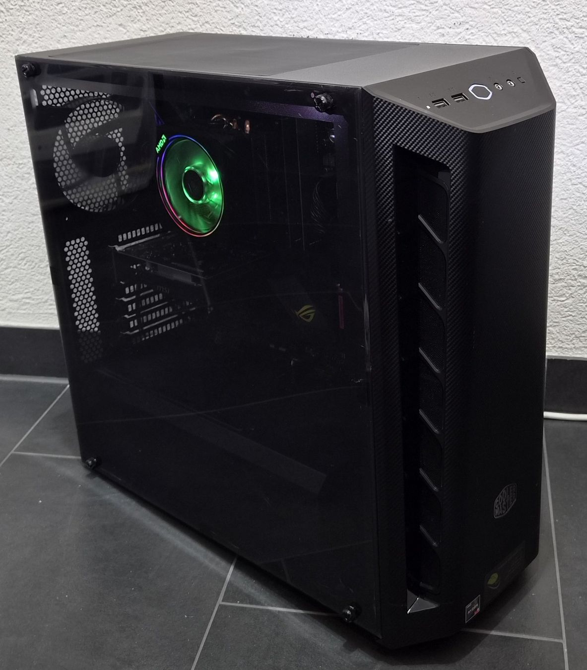 PC: Ordinateur Fixe Cooler Master – Usato da Chatel-St-Denis venduto da Teck7