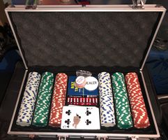 • Poker-Set mit Koffer •