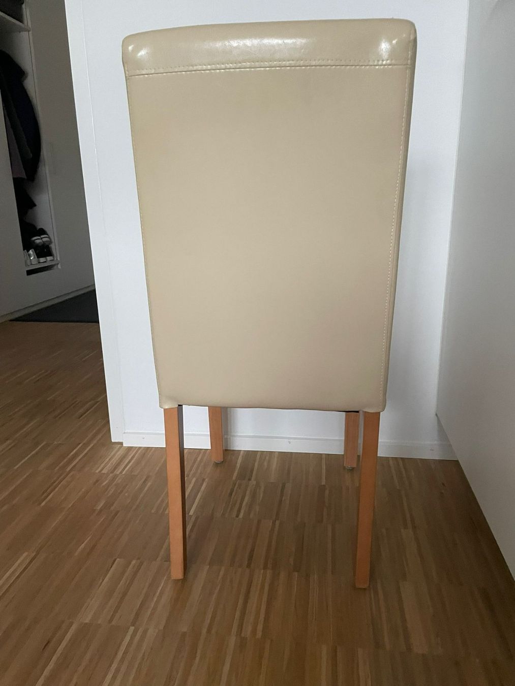 Tische: Esstisch mit 6 Stühlen – Gebraucht aus Horw von vecari 4