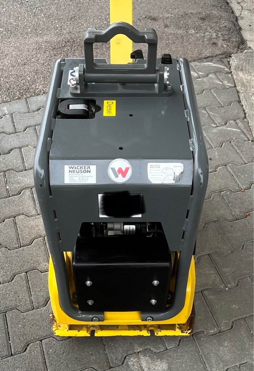 Wacker Neuson Tutte le macchine: Vibroplate – Usato da oberwil-lieli venduto da dolomit01 5