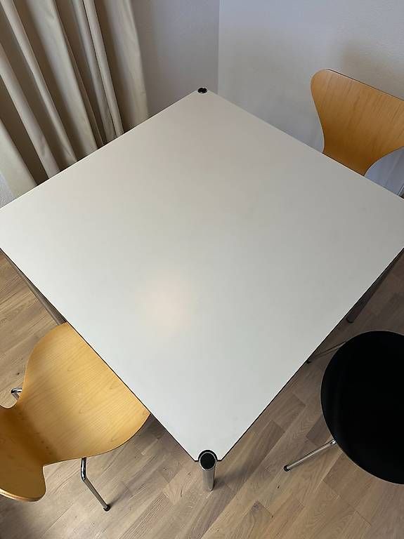USM Tische: Table USM Haller en stratifié gris perle // Ref. AY0355 – Gebraucht aus Ravoire von ARKY_s 2