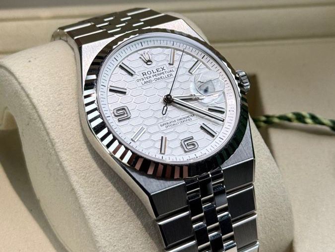 Rolex Orologi: Rolex Land Dweller 40 2026 – Nuovo e nell'imballaggio originale da Abtwil SG venduto da TIMECOLLECTOR