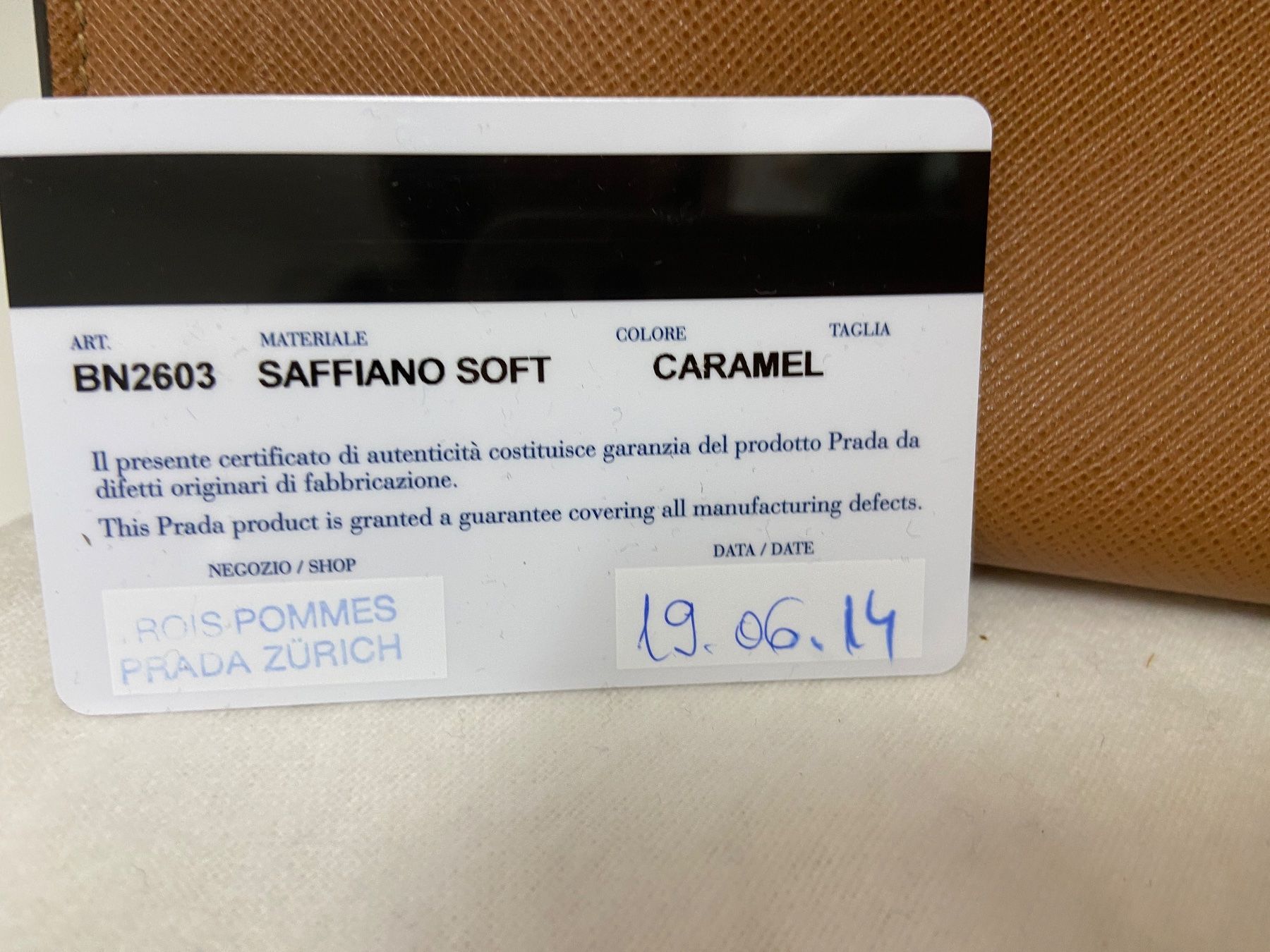 Prada Taschen für Damen: Prada Handtasche - fast neu – Neu (gemäss Beschreibung) aus St. Gallen von papaya67 1