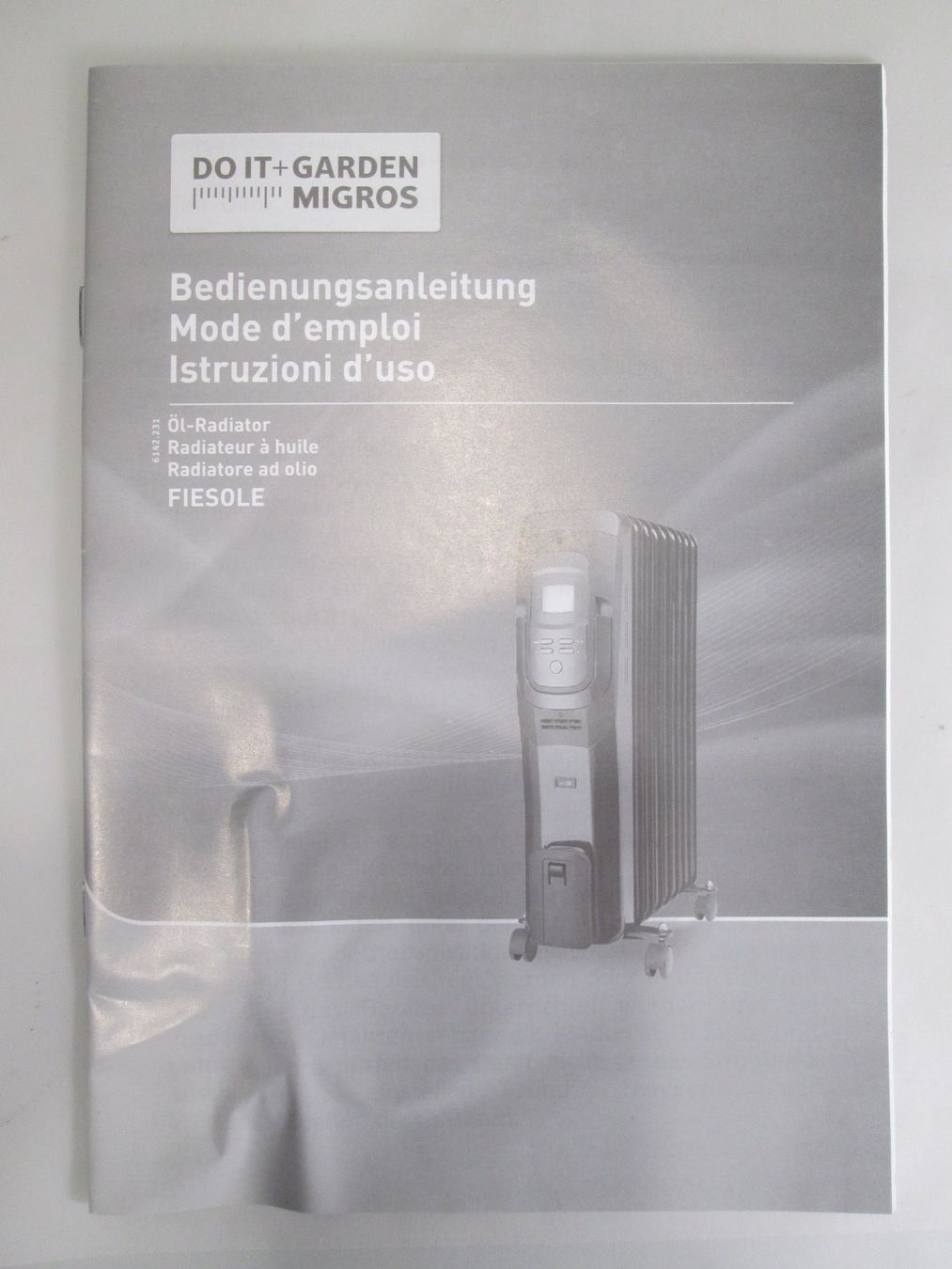 Radiatori: Oelradiator FIESOLE / 800/1200 oder 2000 Watt / neuwertig – Nuovo (secondo la descrizione) da Rapperswil SG venduto da designandmore 5
