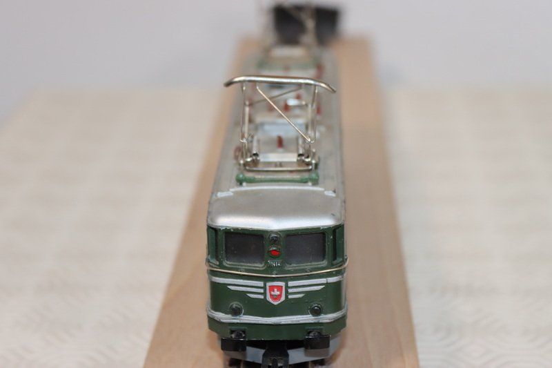 Märklin Modelleisenbahnen: Alte Ae 6/6  ( 623 ) – Gebraucht aus Kerzers von Winu64 1