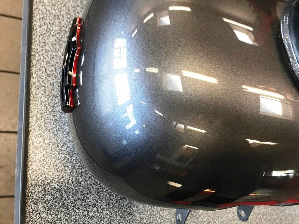 Harley-Davidson Sonstiges Fahrzeugzubehör: Harley Tank Touring  2022 – Gebraucht aus Spreitenbach von Carswiss 2