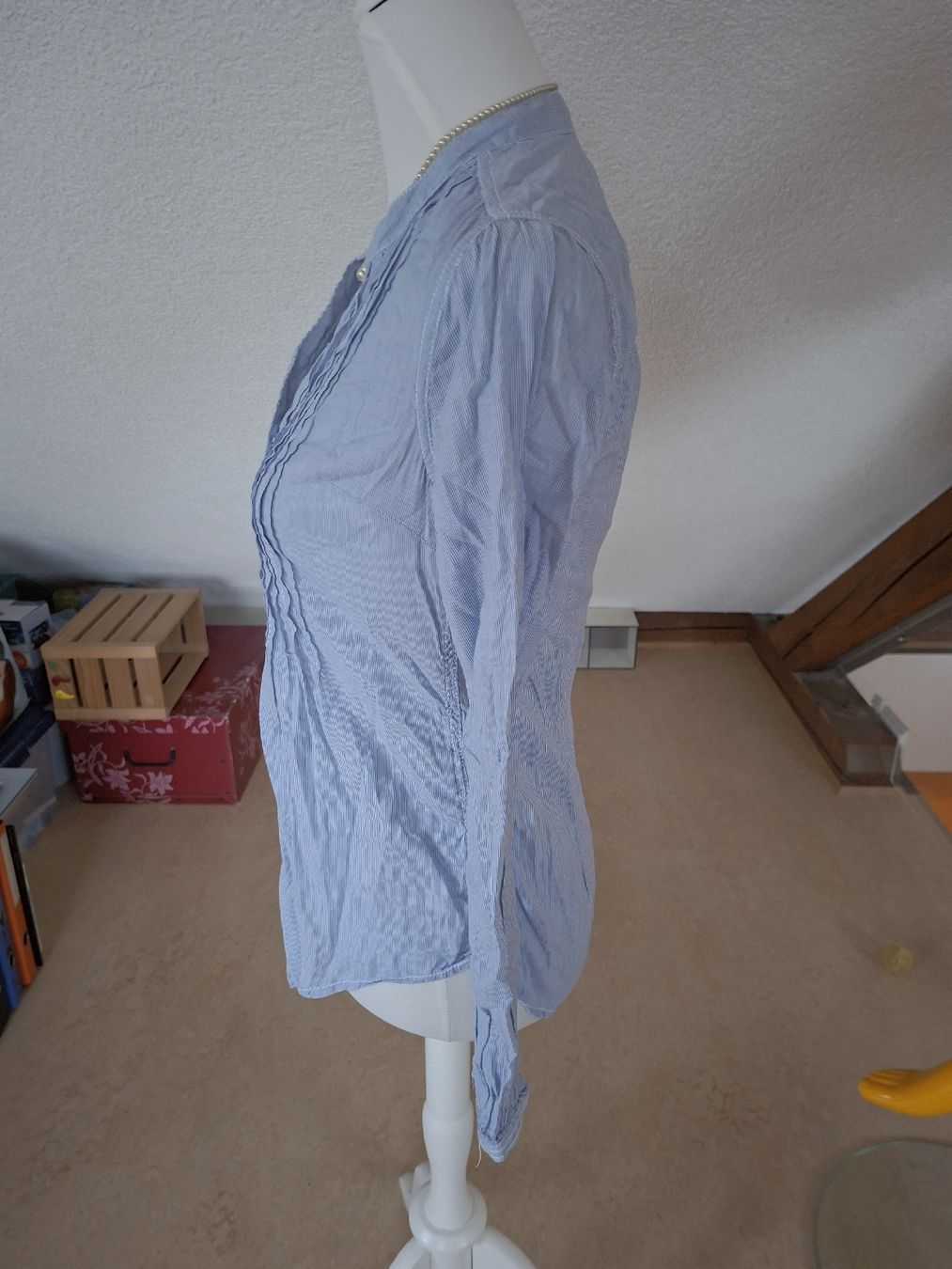 H&M Camicette: H&M Bluse, Gr. 34, hellblau fein gestreift – Usato da Klingnau venduto da vollmond36 2