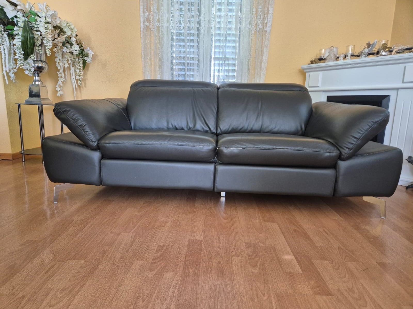 Sofas: Sofa Schwarz Leder – Gebraucht aus Oberentfelden von Varuj