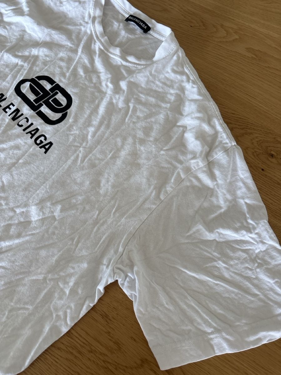 Balenciaga T-shirt: Original Balenciaga Shirt Grösse S – Usato da Richterswil venduto da Nancy69 2
