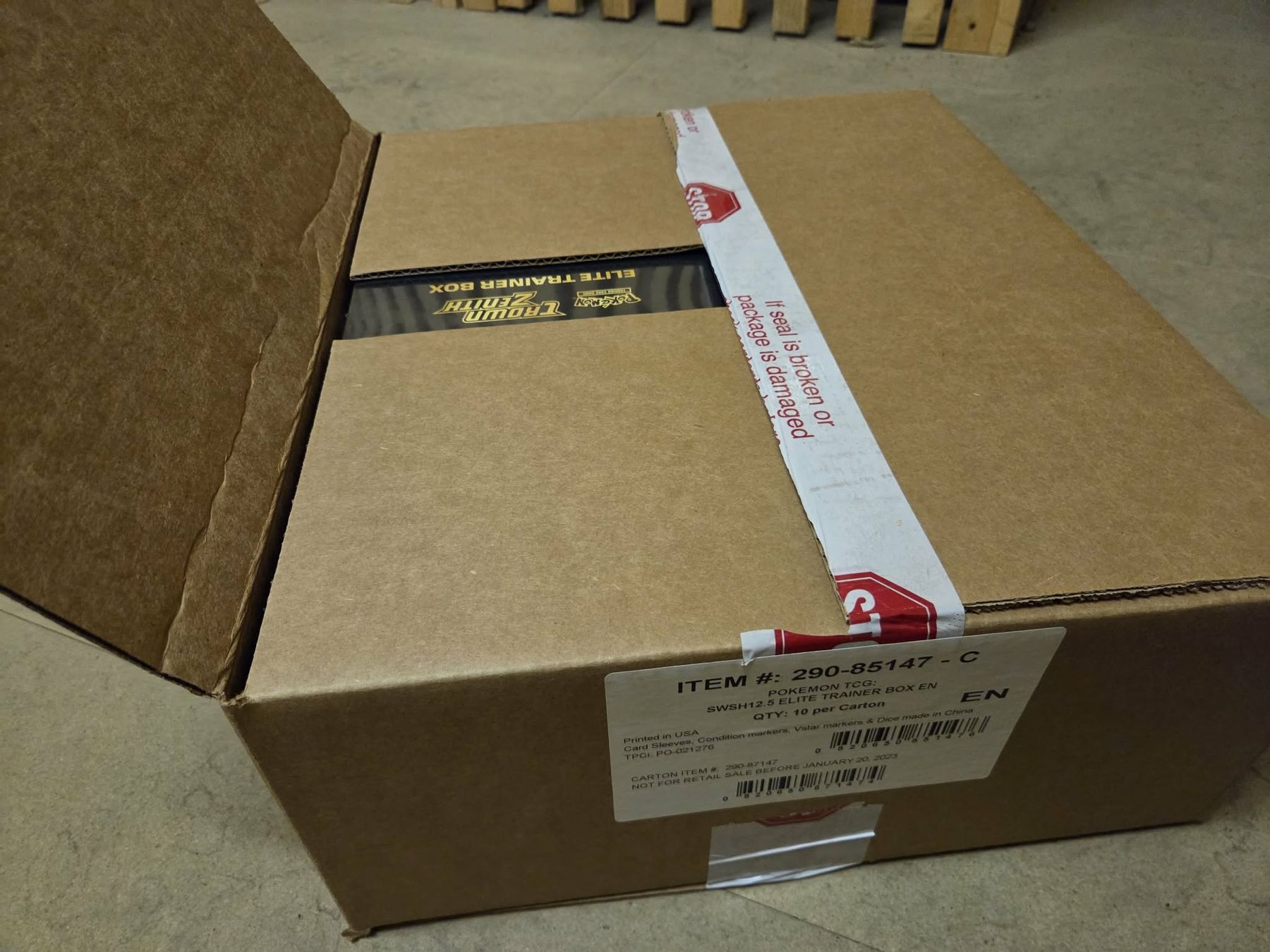 Crown Zenith Elite Trainer Box-10 ETBs (Neu und originalverpackt) in ...