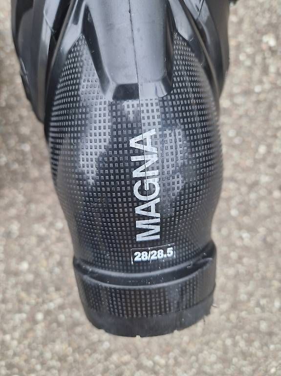 Atomic Scarpe da uomo: Skischuhe Atomic Hawx Magna  28 / 28.5 – Nuovo (secondo la descrizione) da Seewen SO venduto da supersnuper 3