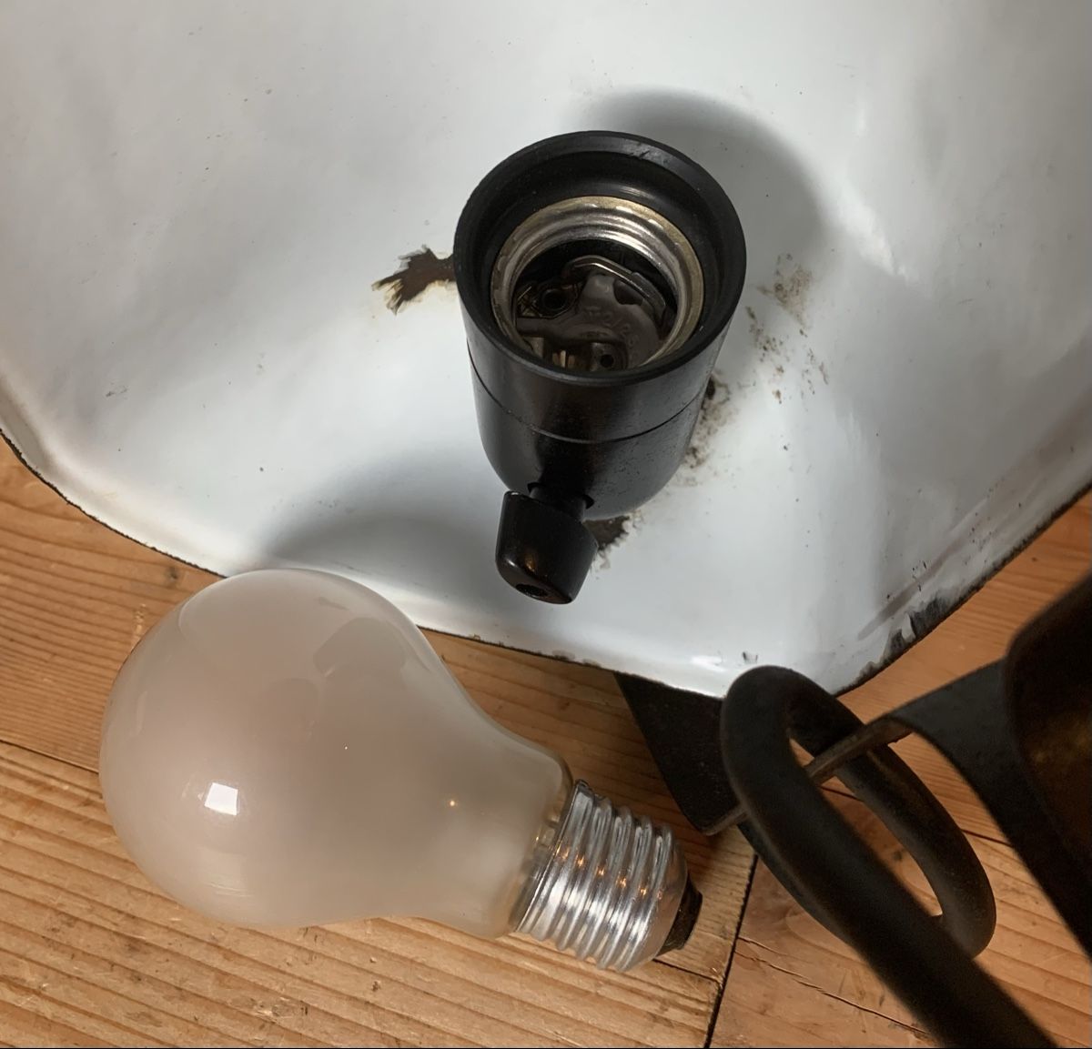 Schweizer Armee Lampade: Tischlampe aus Festung der CH Armee – Usato da Goldingen venduto da Bergler012 7