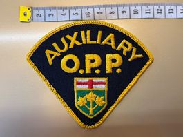 Canadian Ontario Provincial Police Auxiliary, Badge